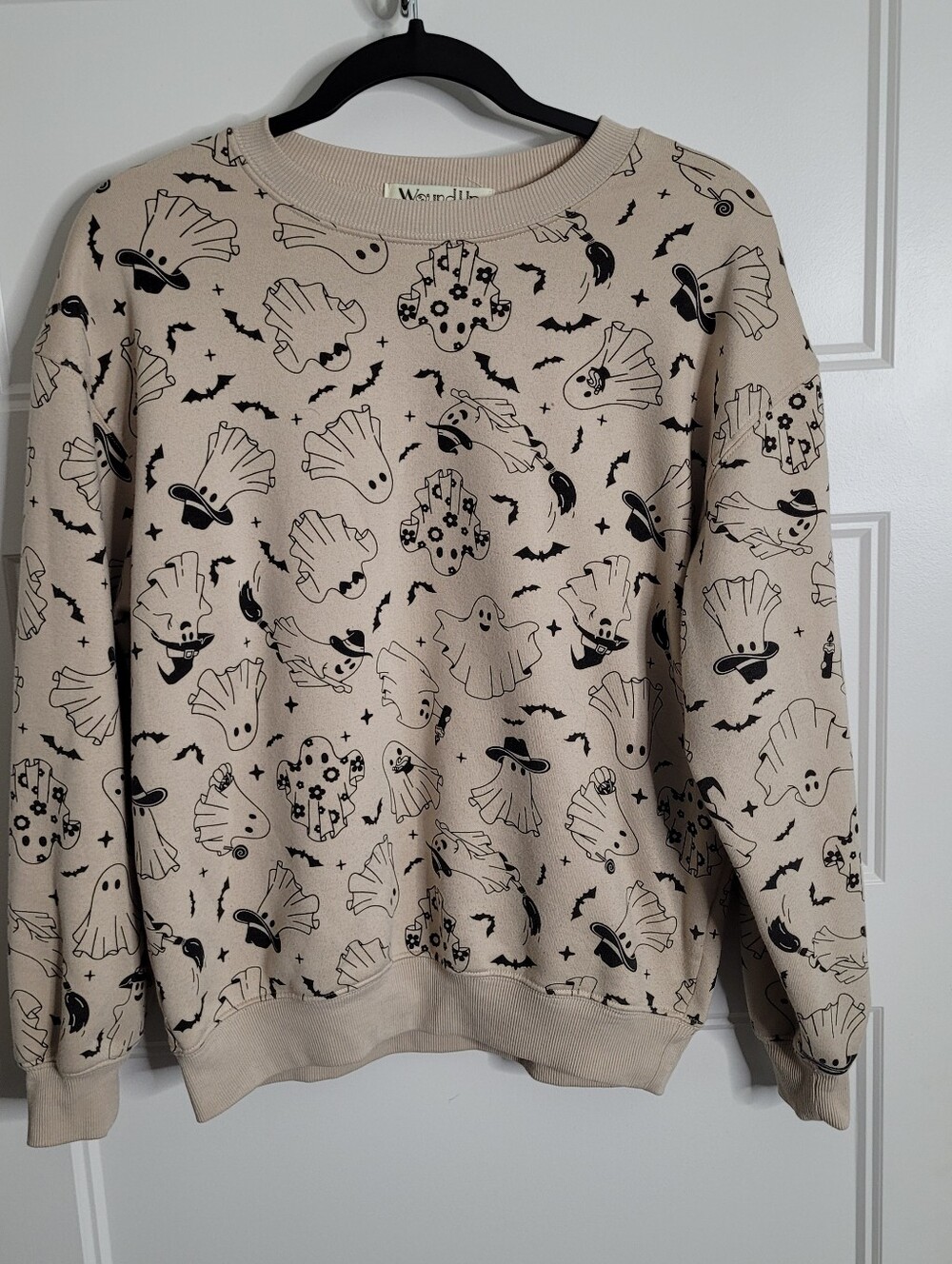 Wound Up Happy Ghosts Graphic Sweatshirt Size S